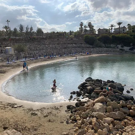 Famagusta Sunshine Apartment *